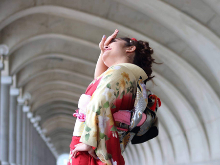 Walking along the street wearing kimono in the snowy scenery of Wakkanai